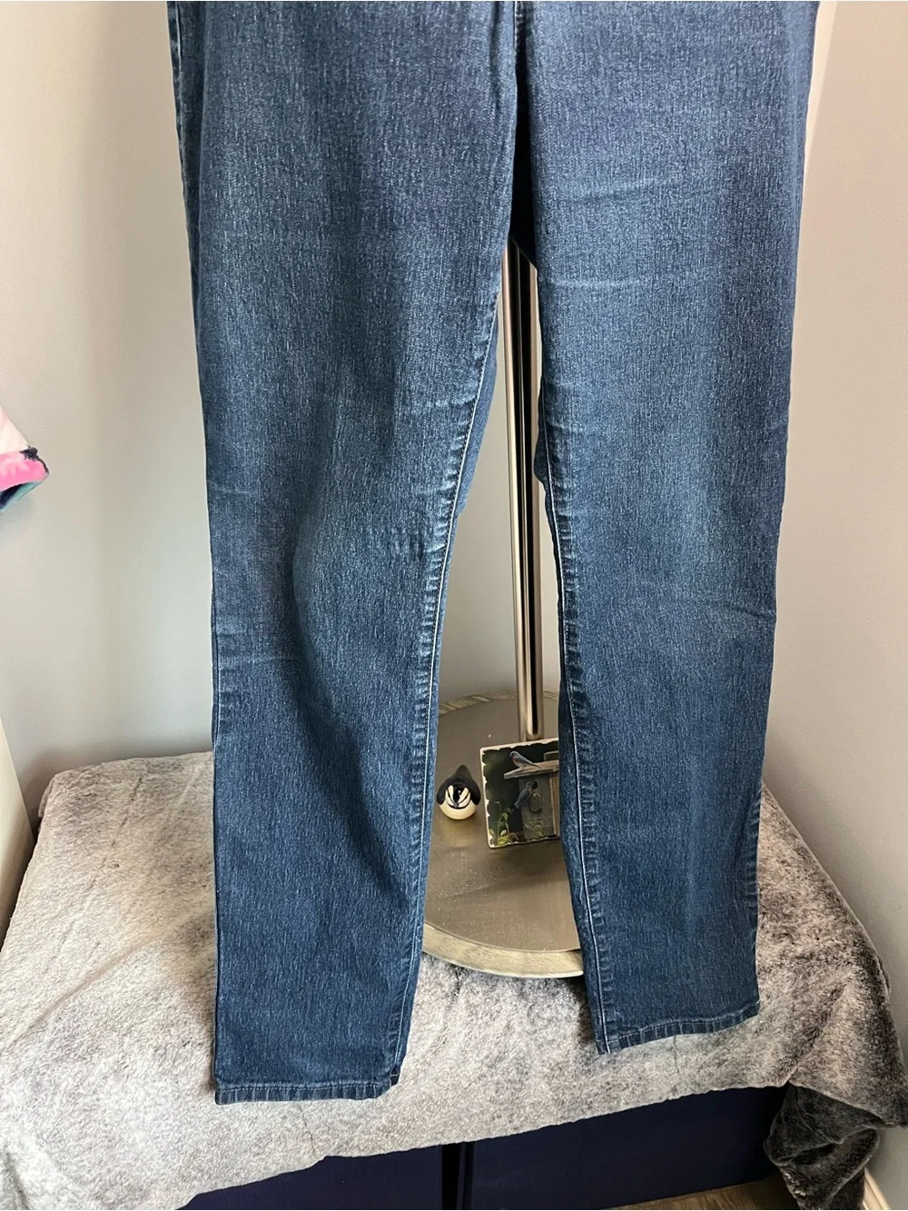 Hannah Size 12 Slim Straight Leg Dark Wash Blue Denim Jeans H127